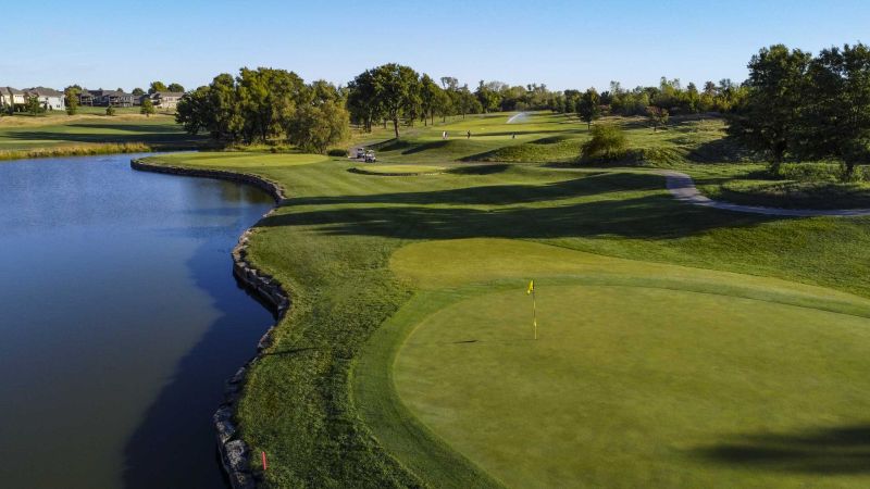 Falcon Lakes Golf Club