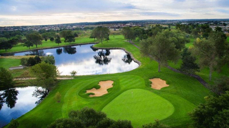 Valley Country Club